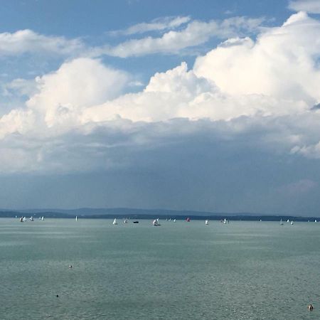 Aranypart Apartman Siófok Exteriör bild